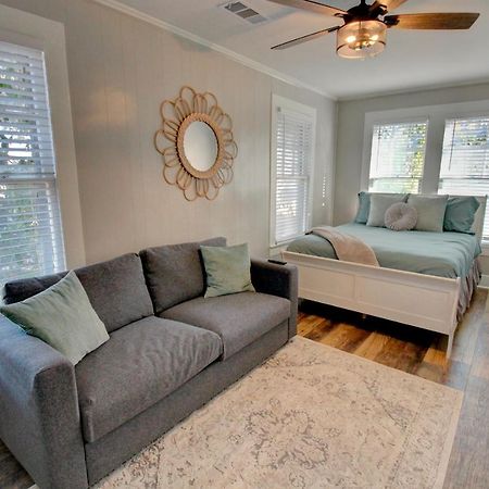 Heart Of Galveston Stylish Apt Near Attractions Esterno foto